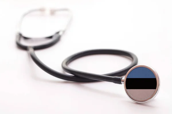 Estland gezondheidsconcept. Medische stethoscoop met landvlag — Stockfoto