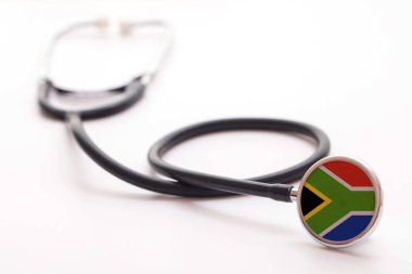Güney Afrika sağlık hizmeti konsepti. Ülke bayrağıyla tıbbi steteskop