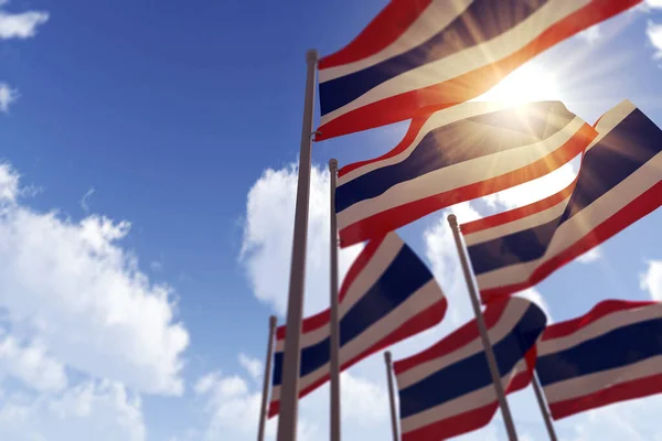 Thajské vlajky vlající ve větru proti modré obloze. 3D vykreslování — Stock fotografie