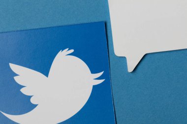 OXFORD, İngiltere - JAN 7 2017: Boş konuşma balonlu Twitter sosyal ağ logosu