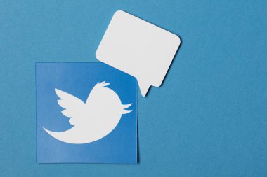 OXFORD, İngiltere - JAN 7 2017: Boş konuşma balonlu Twitter sosyal ağ logosu