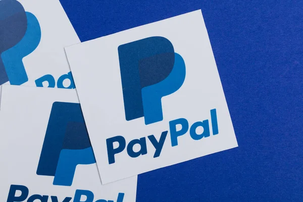 OXFORD, UK - JAN 31 2017: Paypal money transfer company logo printed on paper — 스톡 사진