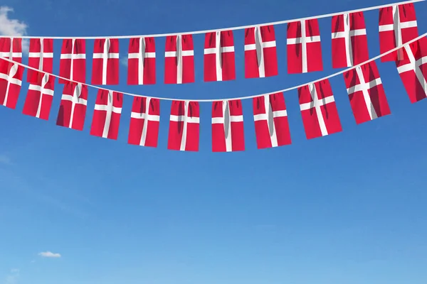 Danmark flagga festliga bunting hängande mot en blå himmel. 3D-Render — Stockfoto