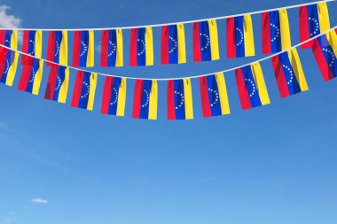 Venezuela bayrağı mavi gökyüzünde asılı. 3B Hazırlama