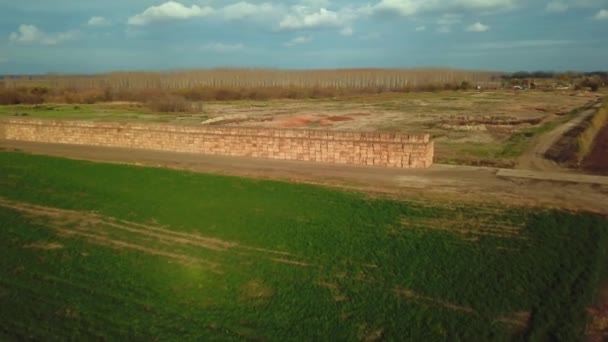 Vista Aérea Fardos Heno Campo Agrícola Cosecha Otoño — Vídeos de Stock