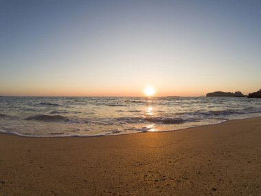 Girit 'teki Falasarna plajında güzel bir gün batımı.