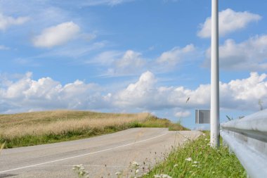 Eski yol çıkmaz sokak sona erer.