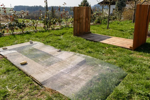 Unterkonstruktion eines Hochbeets - Bauanleitung — Stockfoto