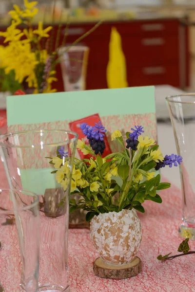 Creative table decoration for Easter