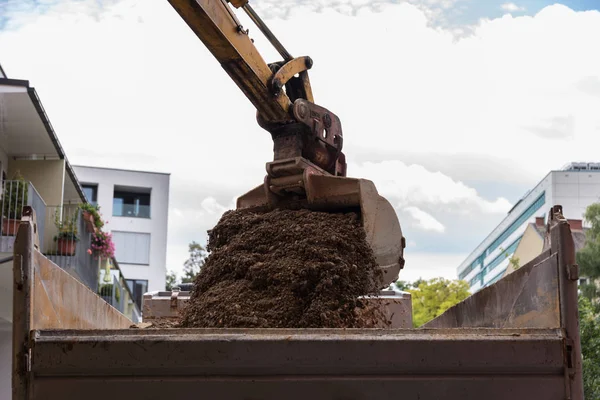 Excavadora en la excavación - de cerca — Foto de Stock