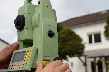 Metre teodolit inşaat sektöründe