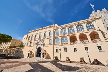 Monaco, Monte-Carlo, 26 Eylül 2016: Prince 's Palace of Monaco. Güneşli gün, açık mavi gökyüzü