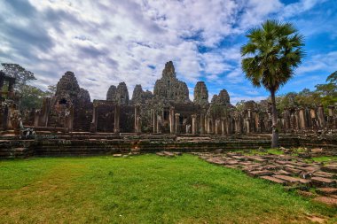 Angkor Thom Bayon Prasat Bayon Khmer tapınakta popüler turistik, Angkor Wat Archaeological Park içinde Siem Reap, Kamboçya Unesco Dünya Mirası 's