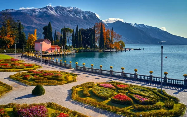 Gyönyörű Színes Ősz Riva Del Garda Garda Körül Hegyek Trentino — Stock Fotó