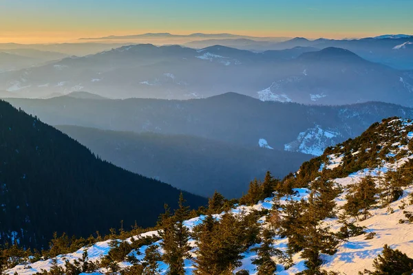 Vista Aérea Del Paisaje Desde Parque Nacional Las Montañas Ceahlu — Foto de Stock