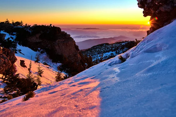Ceahlu山国家公园的空中景观景观 冬季日落时分 Ceahlau山落日 — 图库照片