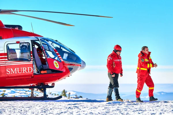 Ceaahlau Romania February 2019 Smurd Helicopter Mission Top Ceahlau Mountains — 图库照片