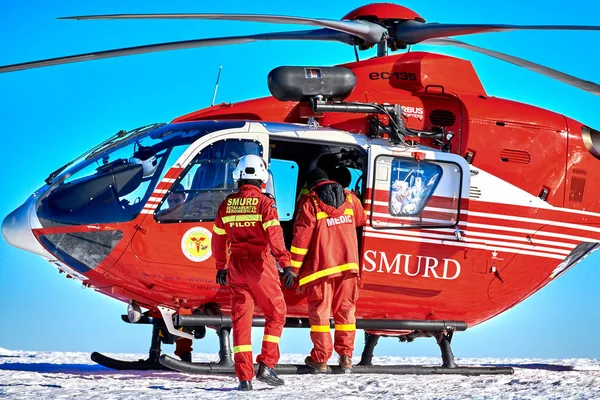 Ceaahlau Romania February 2019 Smurd Helicopter Mission Top Ceahlau Mountains — 图库照片