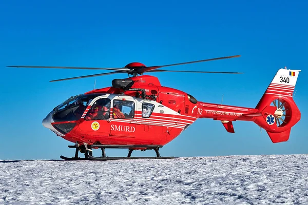 Ceaahlau Romania February 2019 Smurd Helicopter Mission Top Ceahlau Mountains — 图库照片