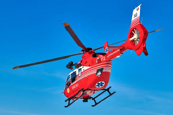 Ceaahlau Rumania Febrero 2019 Helicóptero Smurd Misión Cima Las Montañas — Foto de Stock