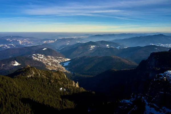 Vista Aérea Del Paisaje Desde Las Montañas Ceahlu Parque Nacional — Foto de Stock