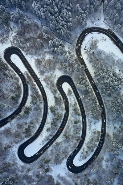 Vista Aérea Dron Una Serpentina Predeal Carretera Montaña Whit Bosque — Foto de Stock