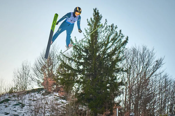 Rasnov Rumänien Januar 2020 Unbekannte Skispringer Wetteifern Den Sieg Beim — Stockfoto