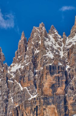 Molveno 'dan görünen Dolomites di Brenta grubunun güzel manzarası
