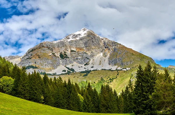 Όμορφη Θέα Της Ομάδας Dolomites Brenta Δει Από Molveno — Φωτογραφία Αρχείου