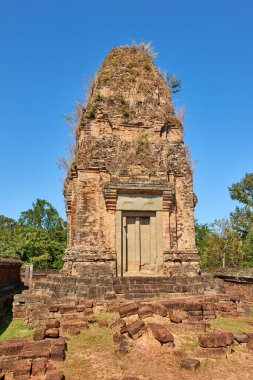 Angkor Thom 'daki Pre Rup Khmer Tapınağı, UNESCO' nun Dünya Mirası Alanındaki Angkor Wat Arkeoloji Parkı, Siem Reap, Kamboçya 'daki popüler bir turizm merkezi.