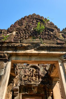 Angkor Thom 'daki Banteay Samre Tapınağı Kamboçya UNESCO Dünya Mirası Alanındaki Angkor Wat Arkeoloji Parkı popüler bir turistik merkezdir.