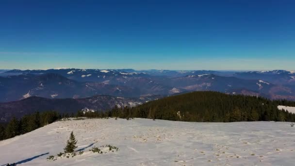 Luftaufnahme Ceahlu Mountains National Park Der Wintersaison Bei Sonnenaufgang Luftaufnahme — Stockvideo