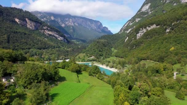 Vídeo Aéreo Con Dron Vista Del Hermoso Lago Tenno Verano — Vídeo de stock