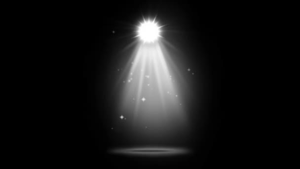 Sinar Cahaya Putih Dari Spotlight Pada Latar Belakang Hitam — Stok Video