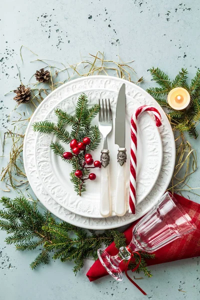 Zarif Noel tablo ayarı tasarımı (üstten görünüm, düz yatıyordu)