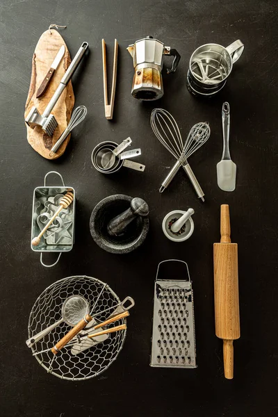 Кухонне Начиння Інструменти Приготування Їжі Фоні Чорної Крейди Колекція Кухонного — стокове фото