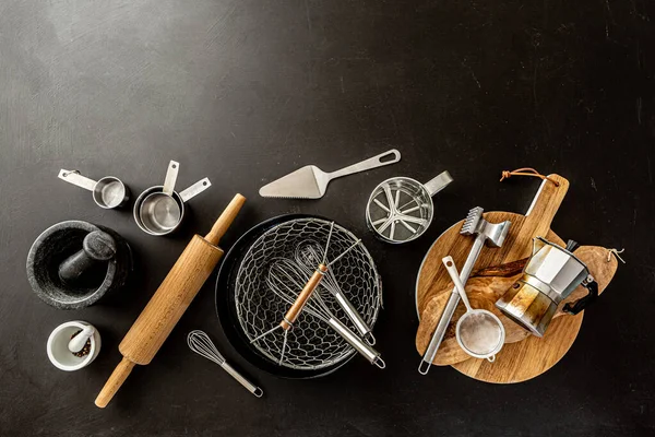 Кухонне Начиння Інструменти Приготування Їжі Фоні Чорної Крейди Колекція Кухонного — стокове фото