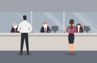 Banka ofisi virüs salgını sırasında açıktır. Tezgahın arkasındaki tıbbi maskeli çalışanlar müşterilere hizmet veriyor. Müşteriler koridorda durur ve memurlarla konuşurlar. Vektör düz resimleme