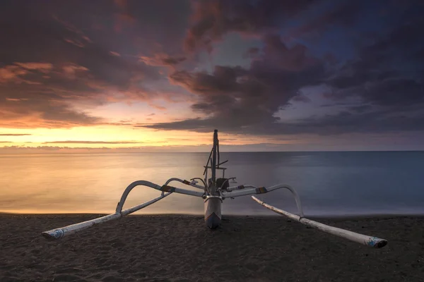 Een Traditioneel Bootpark Senggigi Beach Gelegen Het Eiland Lombok Indonesië — Stockfoto