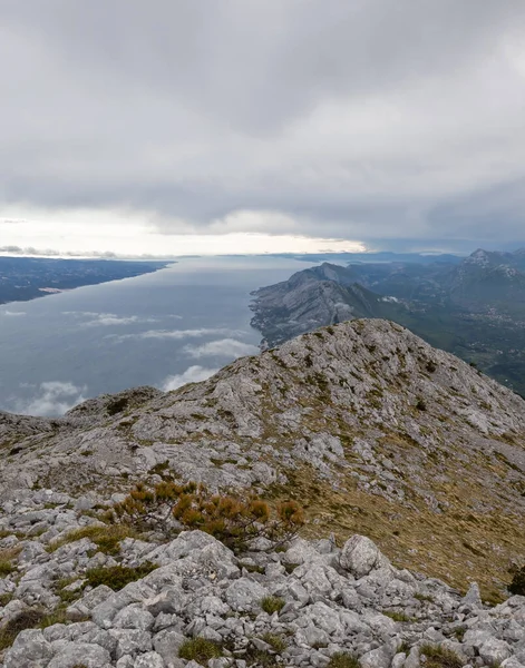 İlkbaharda güzel manzara, Dalmaçya, Hırvatistan