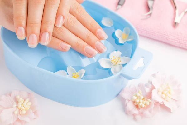 Spa-behandling och produkt för kvinnlig hand spa — Stockfoto