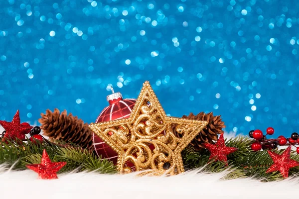 Estrella de Navidad y decoración — Foto de Stock
