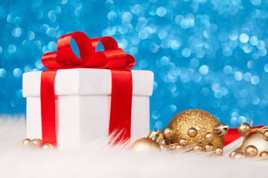 Noel hediye ile dekorasyon