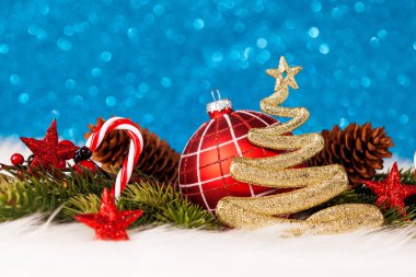 Noel ağacı ve dekorasyon