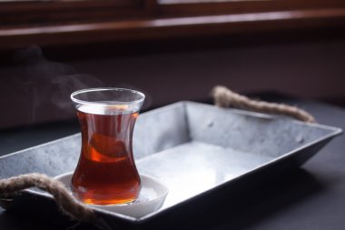 Türk siyah çay bardak