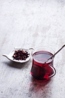 Hibiscus bitki çayı