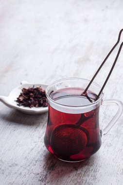 Hibiscus bitki çayı