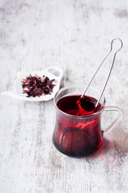 Hibiscus bitki çayı