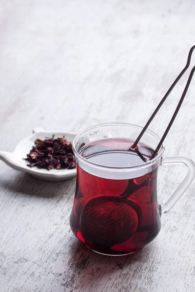 Hibiscus bitki çayı