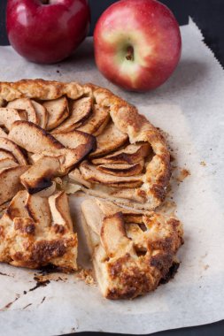 ev yapımı elma Galette'ye